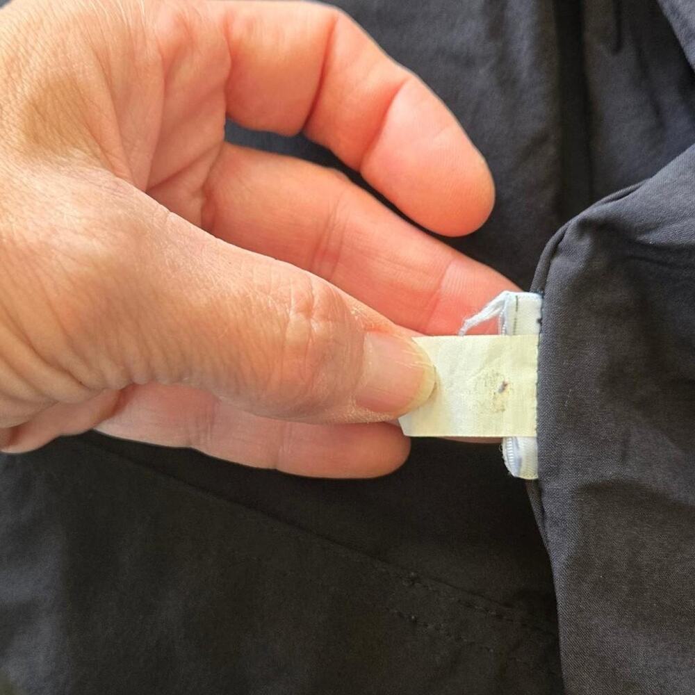 Athleta black button up shirt with pockets in a S - Picture 7 of 7